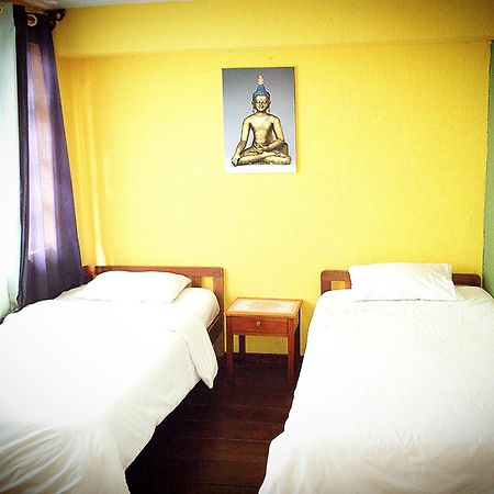 Hostal Inti Raymi Backpackers Баньйос Екстер'єр фото